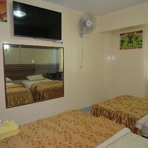 Habitación Estándar con 2 Camas Individuales